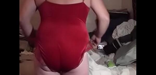 giant insertions gape the man pussy